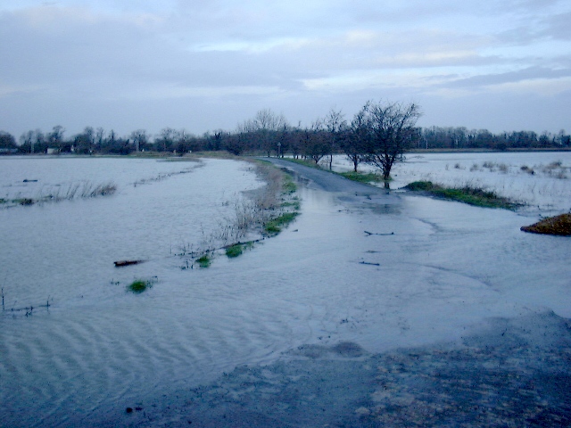 Flooding on Fen Road - February 2001