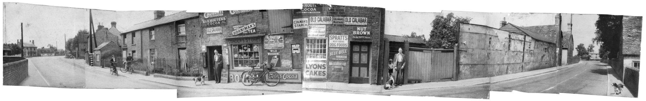 Panorama centred on Arthur Conder's Grocers Shop