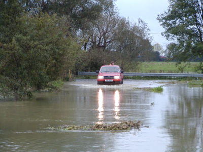Flooding in Fen Road - October 2001